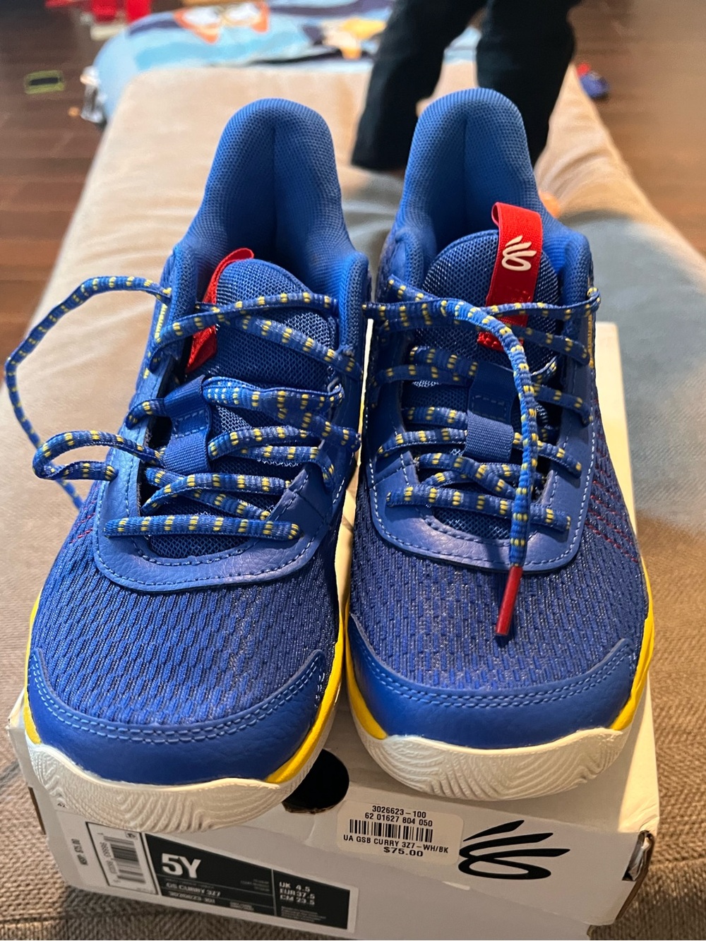 Under Armour Curry 3Z7 basketball shoe.